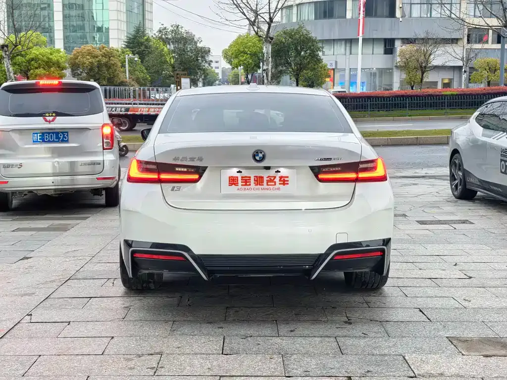 BMW i3 — фото 8