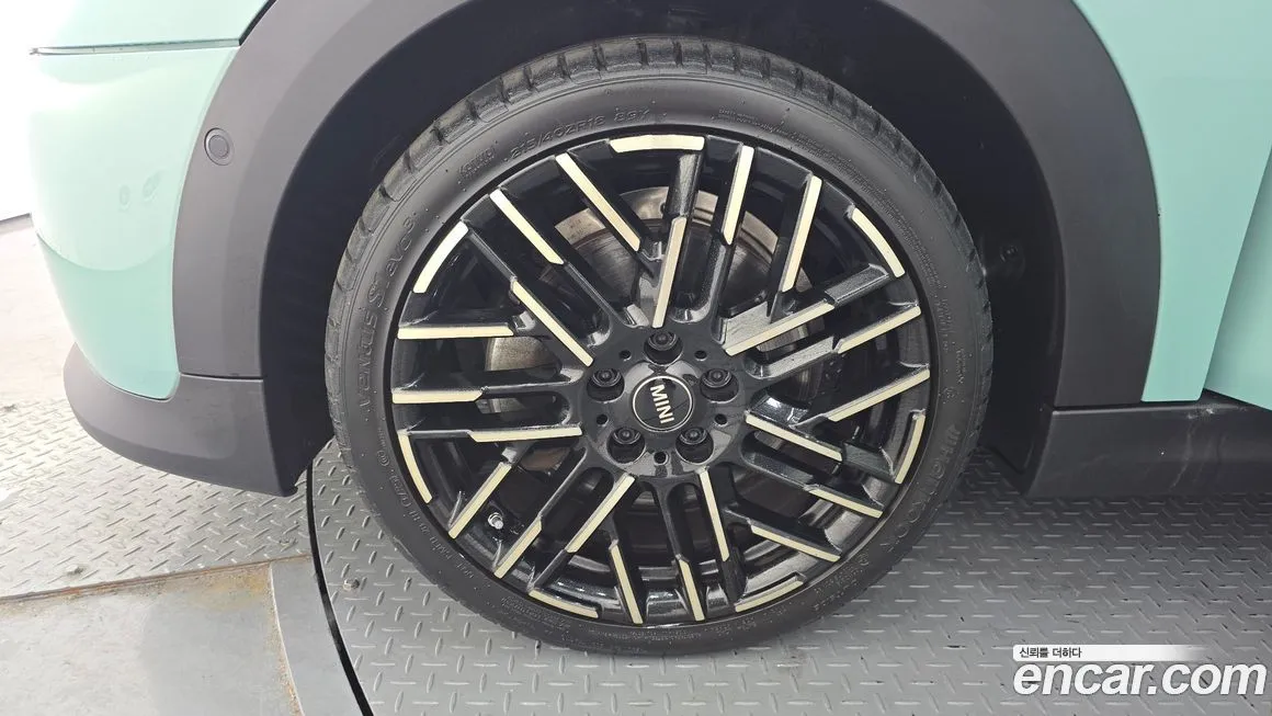 Mini Cooper 2025 из KR, фото 8