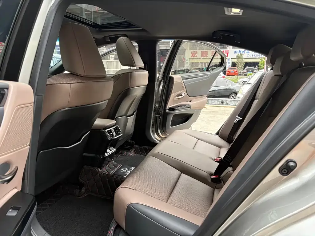 Lexus ES 2023 из CN, фото 10