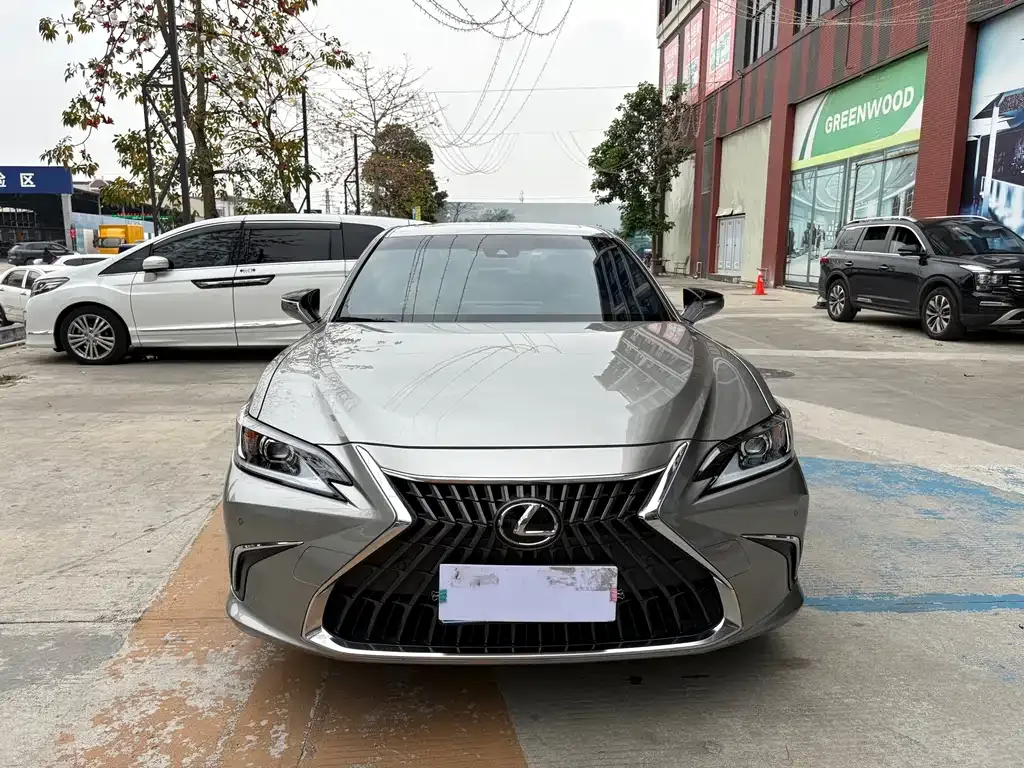Lexus ES 2023 из CN, фото 8