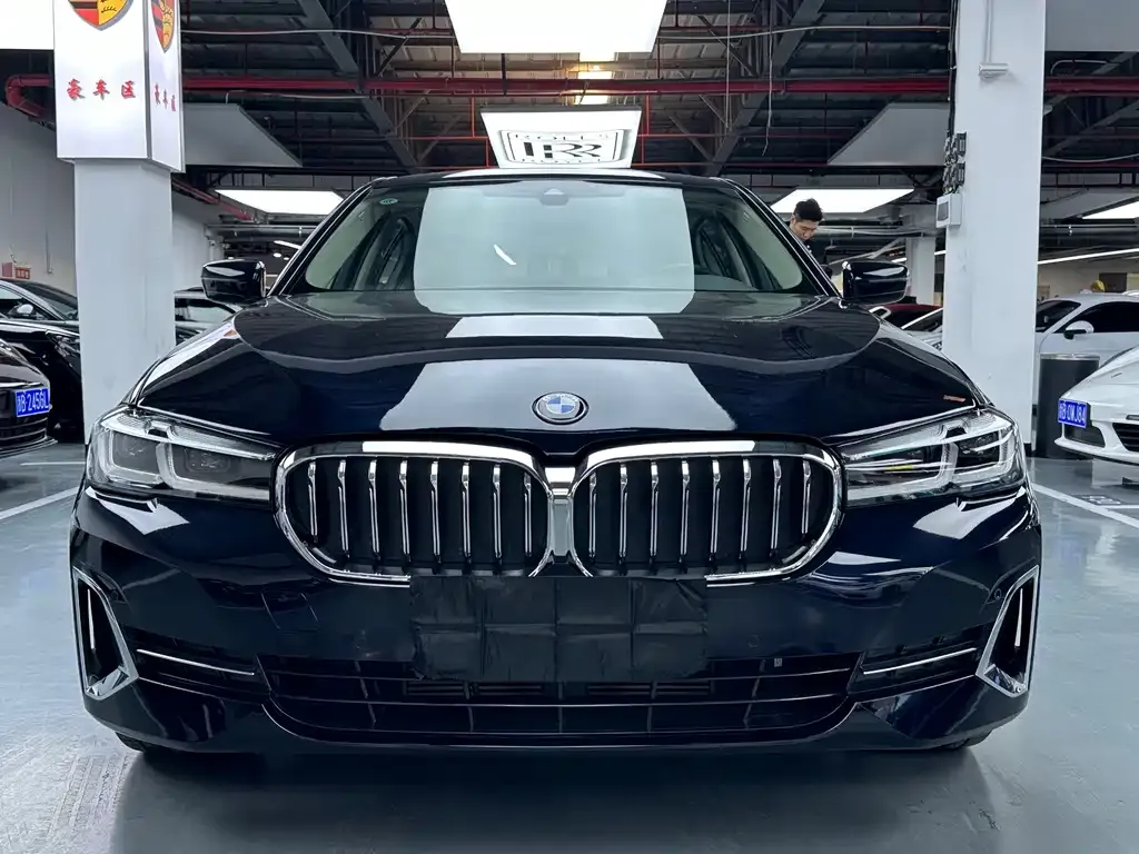 BMW 5 Series — фото 2