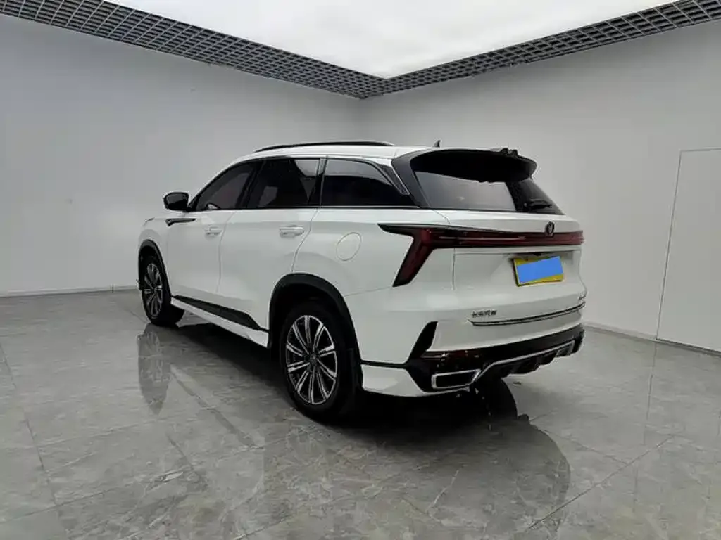 Changan CS75PLUS — фото 2