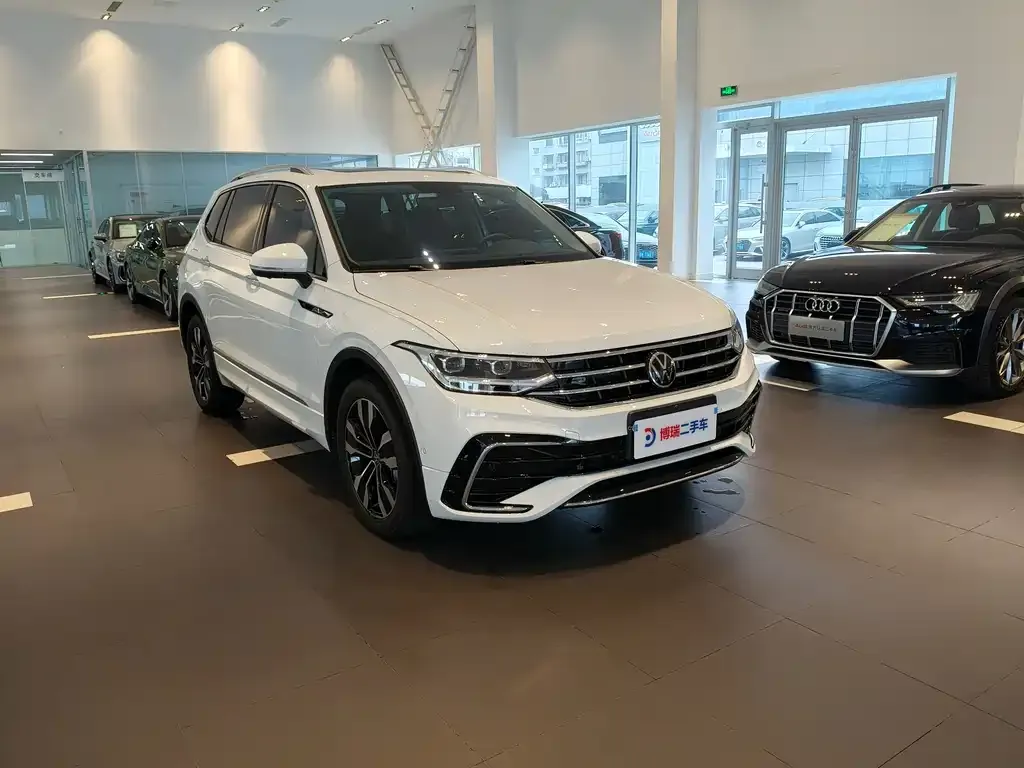 Volkswagen Tiguan L 2025 из CN, фото 9