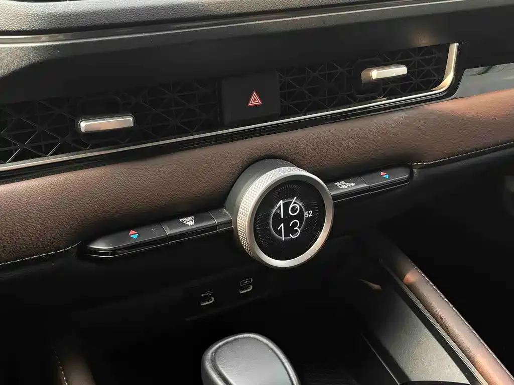 Honda Inspire 2023 из CN, фото 6