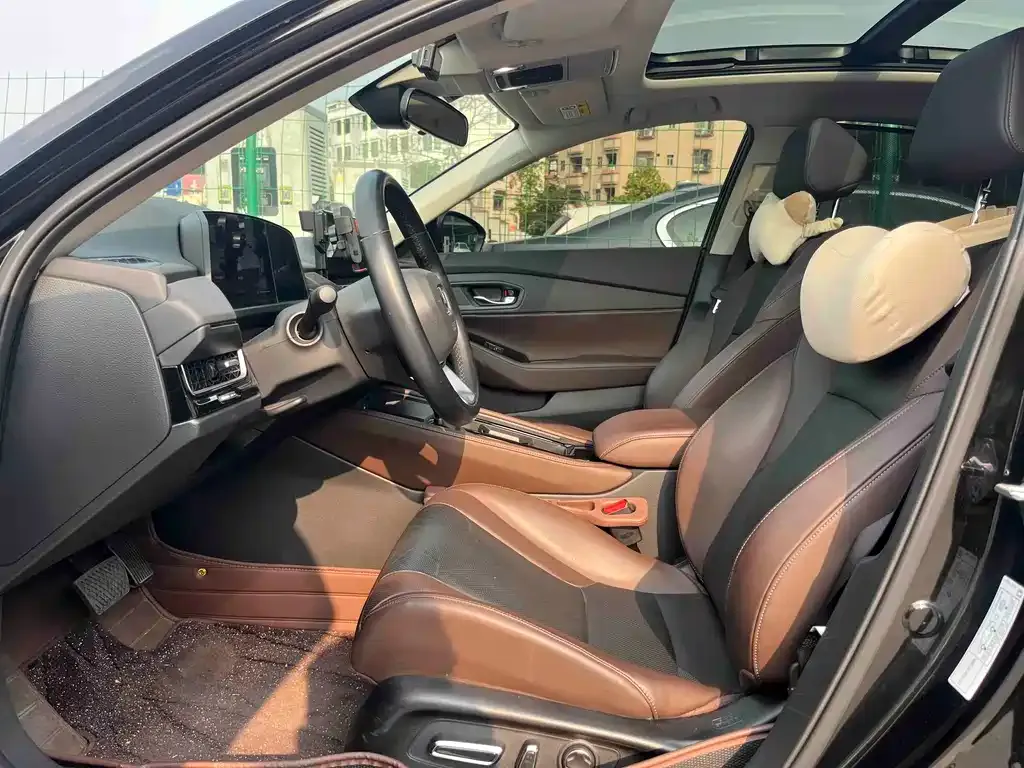 Honda Inspire 2023 из CN, фото 2