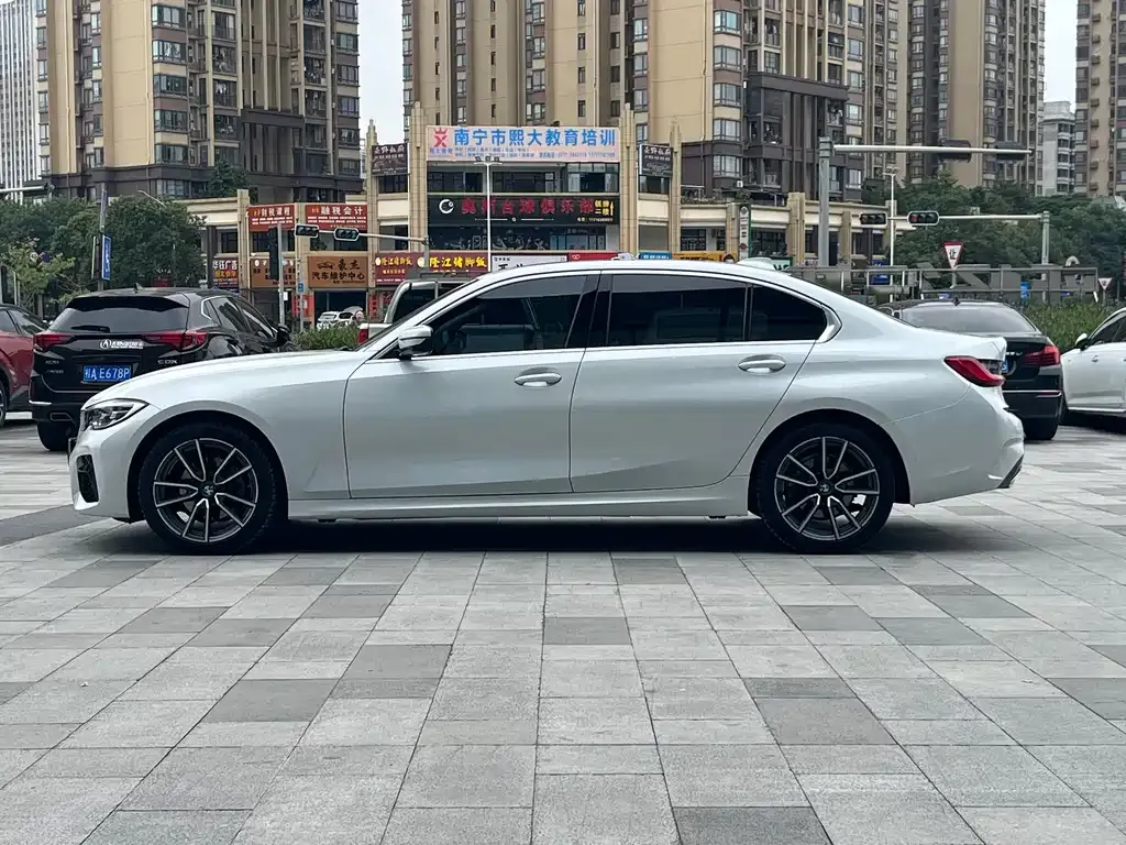 BMW 3 Series — фото 6