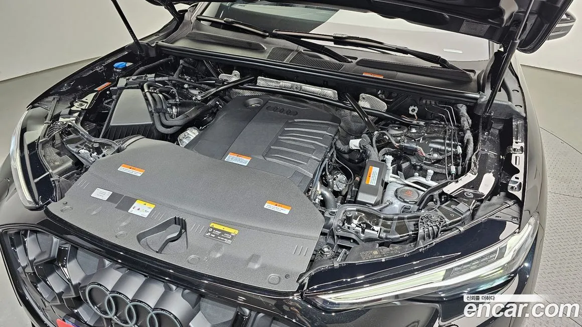 Audi Q5 2025 из KR, фото 10