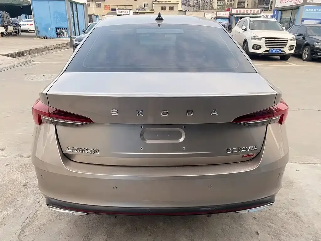 Skoda Octavia 2022 из CN, фото 3