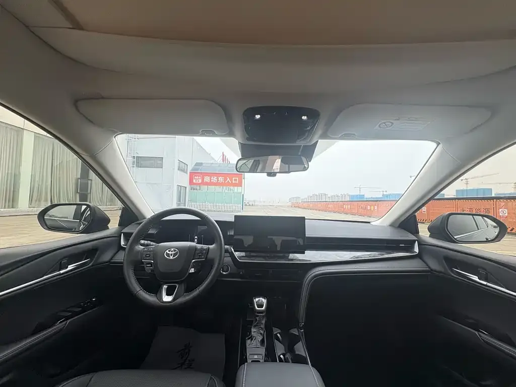 Toyota Camry 2024 из CN, фото 7