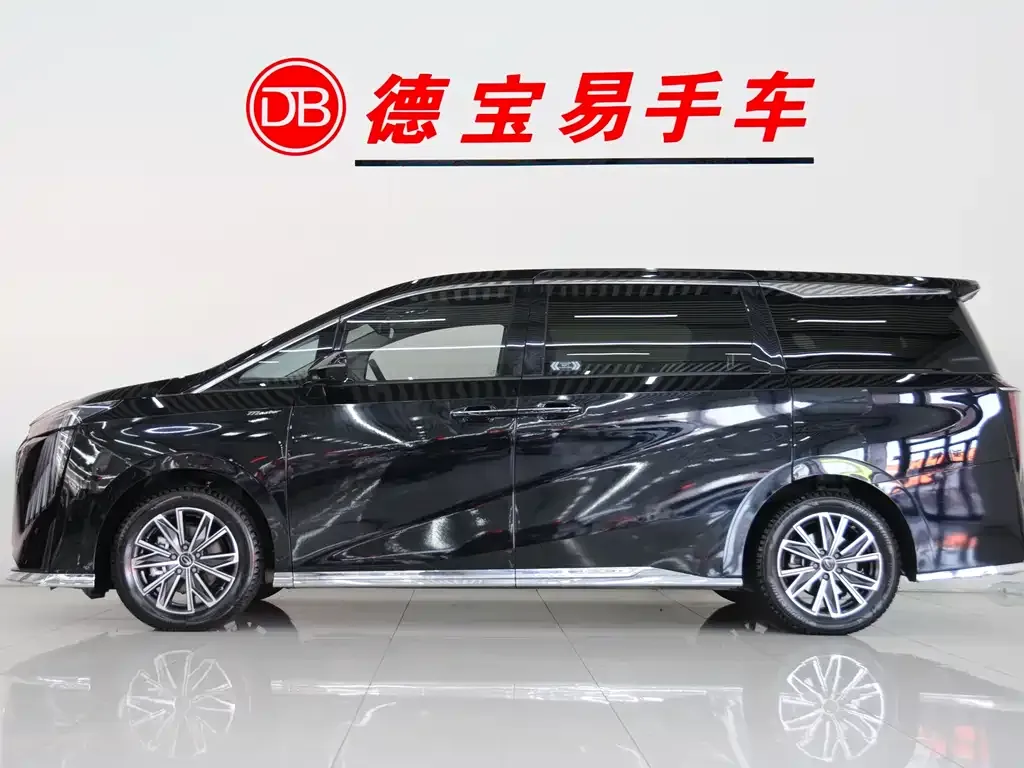 GAC Motor Trumpchi M8 — фото 3