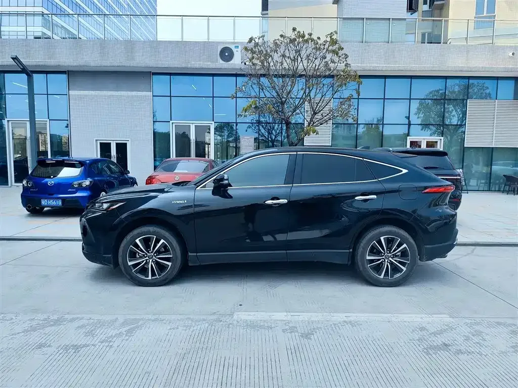 Toyota Harrier — фото 8