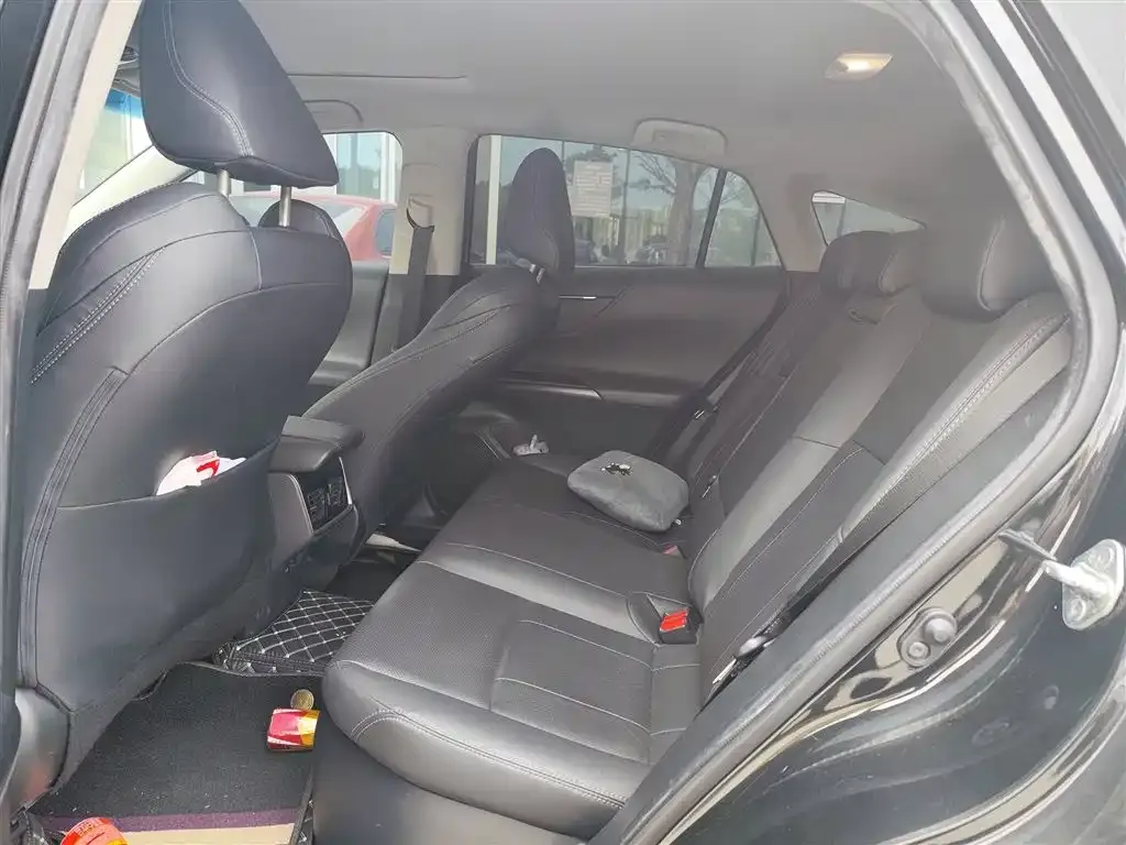 Toyota Harrier — фото 4