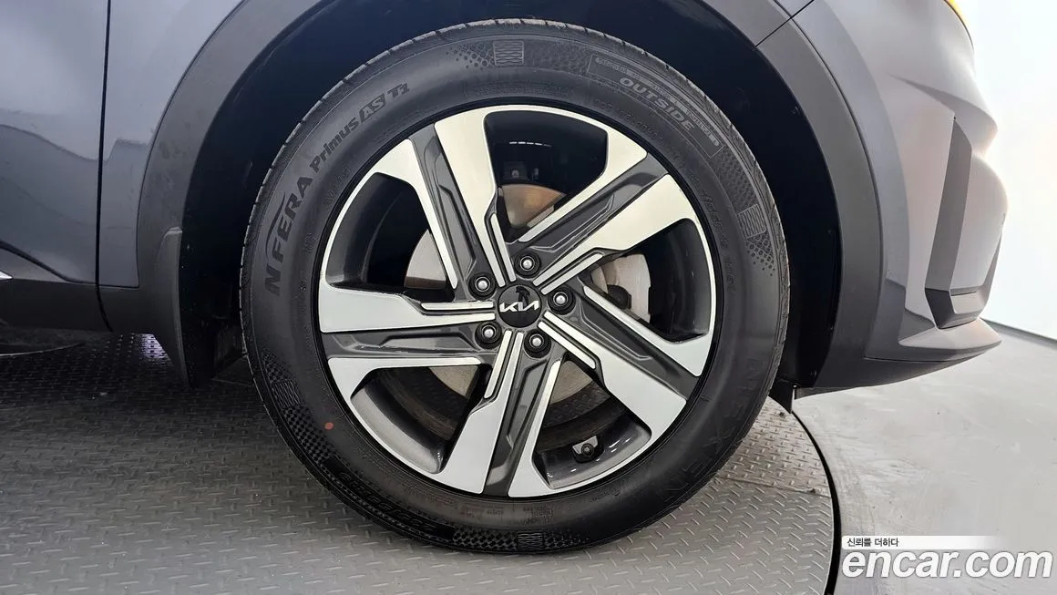 Kia Sorento — фото 9