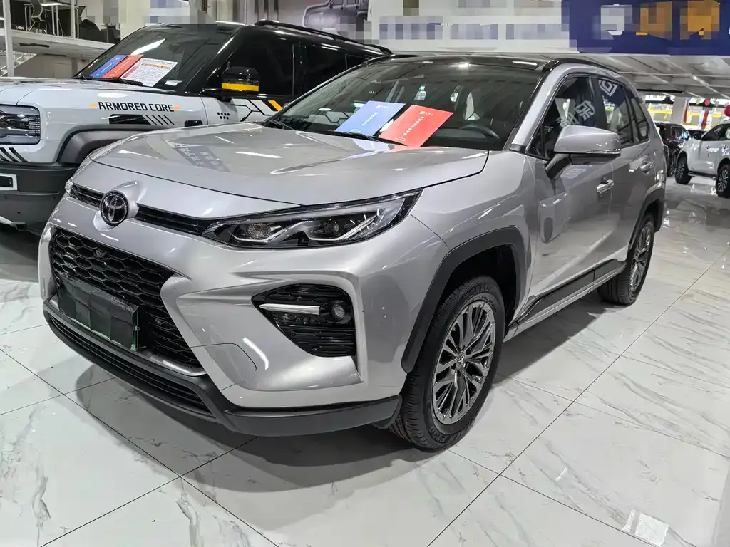 Toyota Wildlander — фото 1