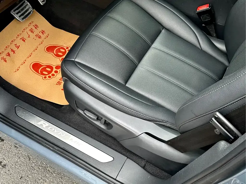 Land Rover Evoque 2021 из CN, фото 6