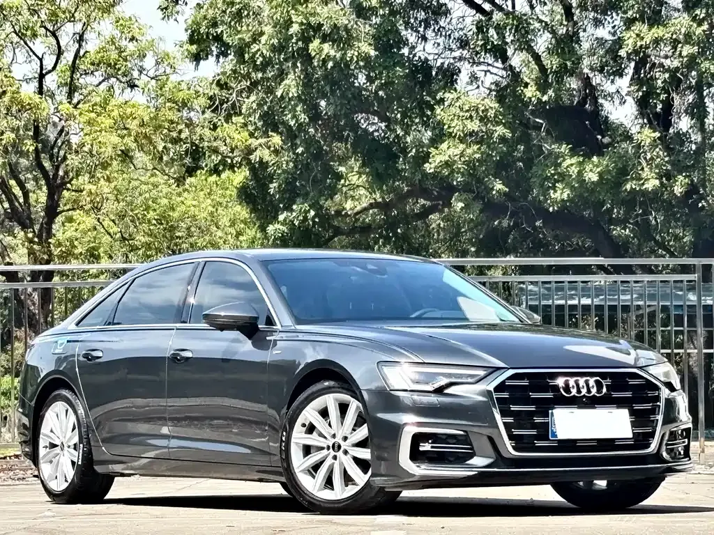 Audi A6L — фото 5