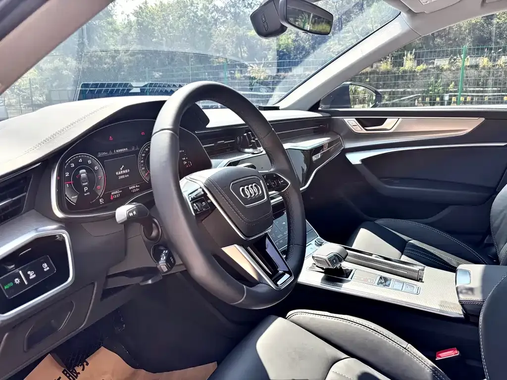 Audi A6L — фото 2