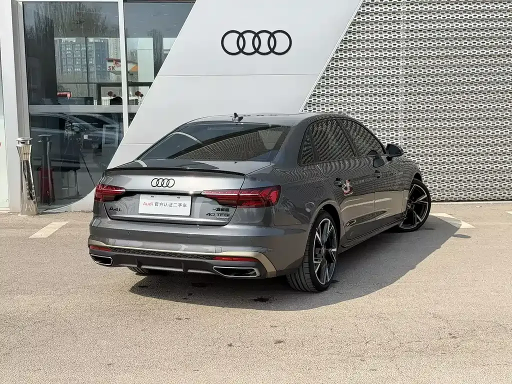Audi A4L 2024 из CN, фото 7