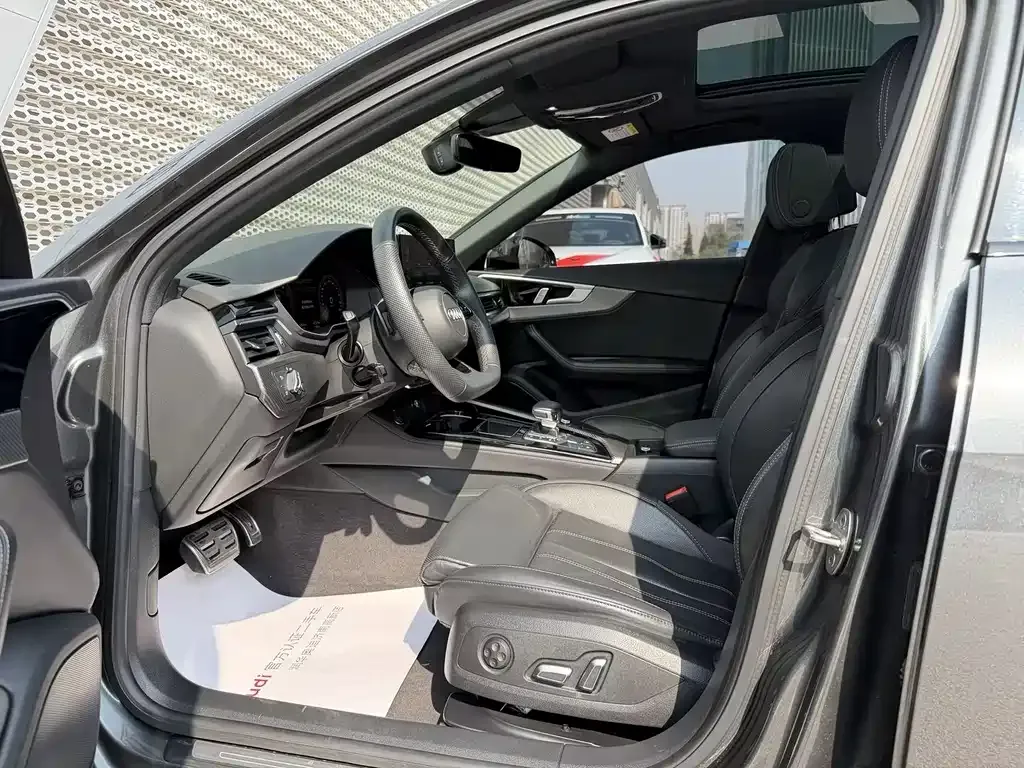 Audi A4L 2024 из CN, фото 8