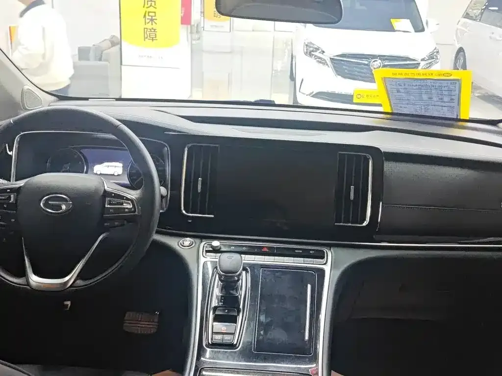 GAC Motor Trumpchi M8 — фото 10