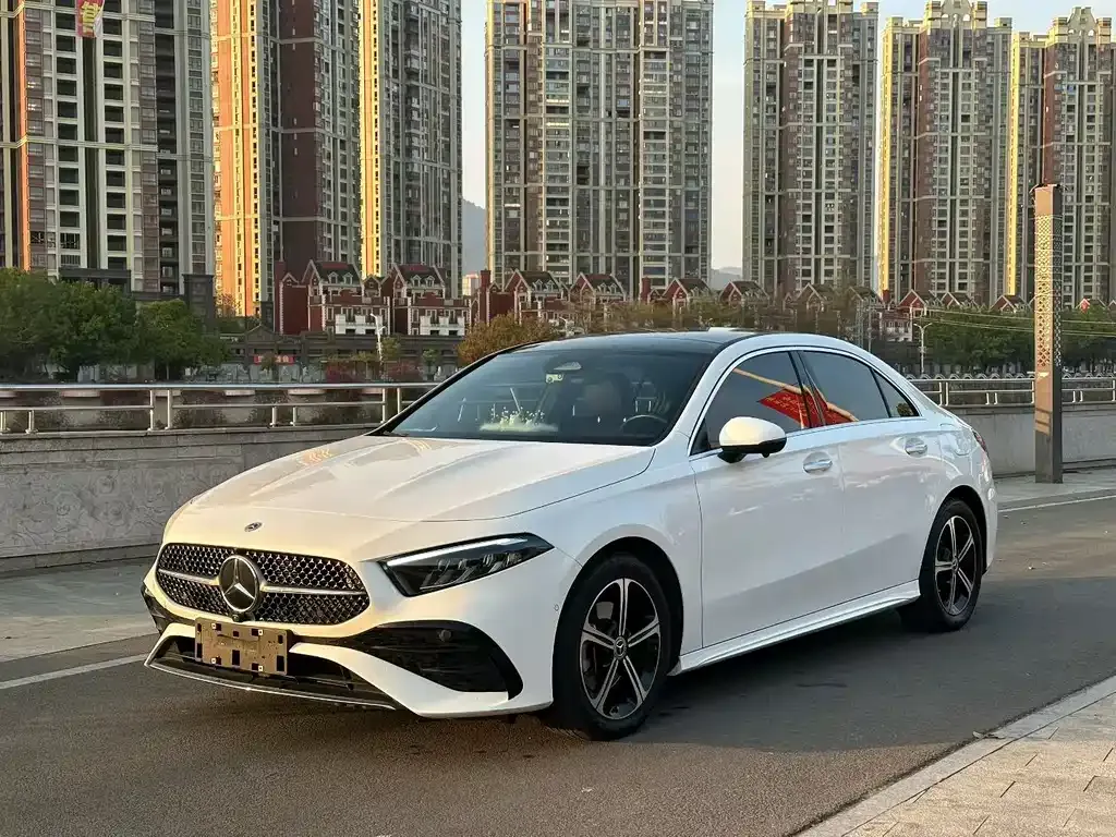 Mercedes-Benz A-Class — фото 1