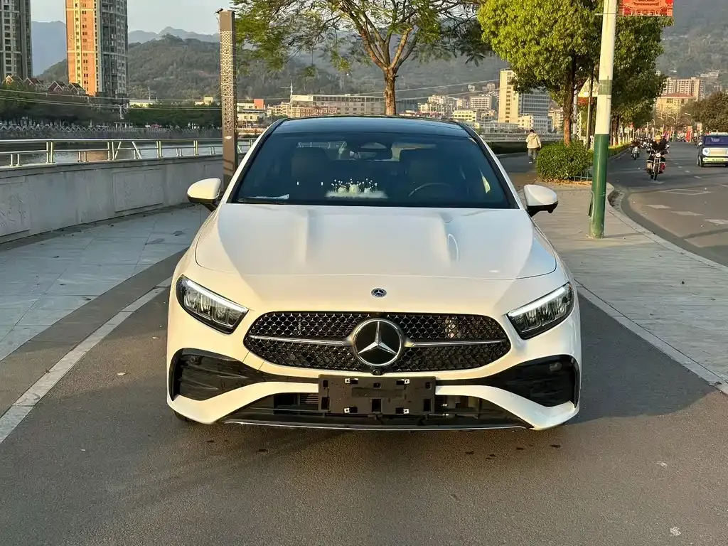Mercedes-Benz A-Class — фото 6
