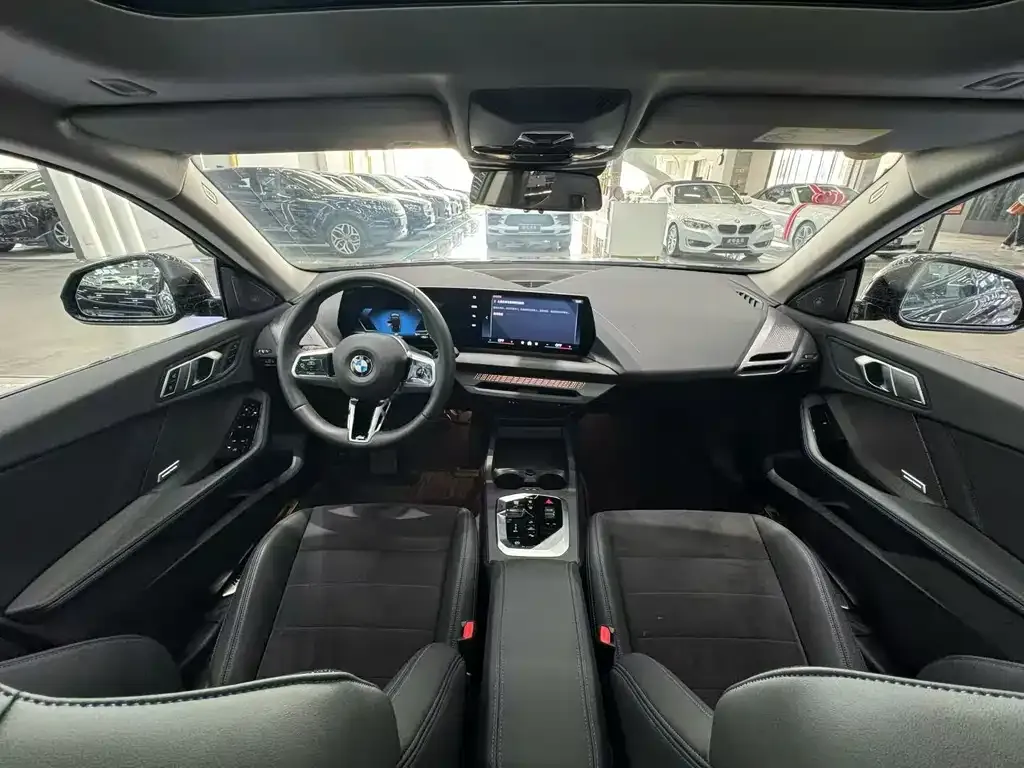 BMW 2 Series 2025 из CN, фото 5