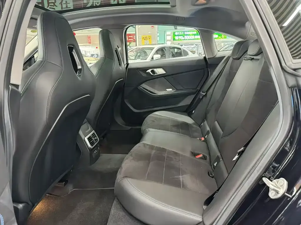 BMW 2 Series 2025 из CN, фото 2