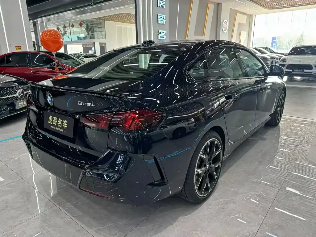 BMW 2 Series 2025 из CN, фото 6