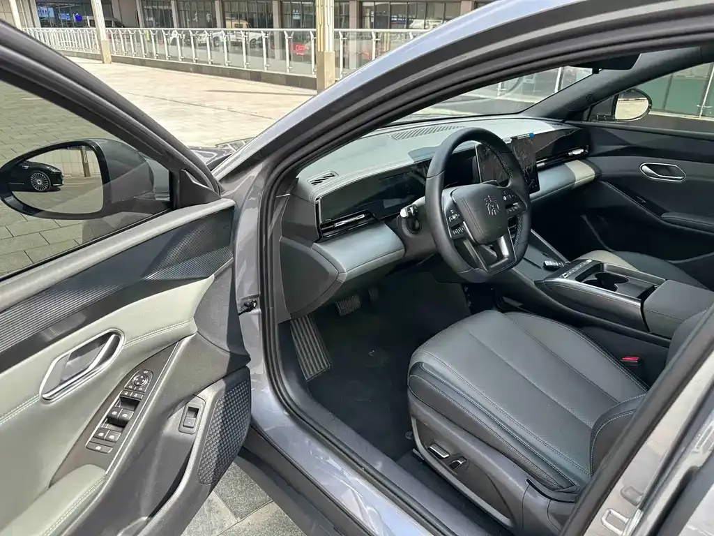 BYD Qin L 2025 из CN, фото 10