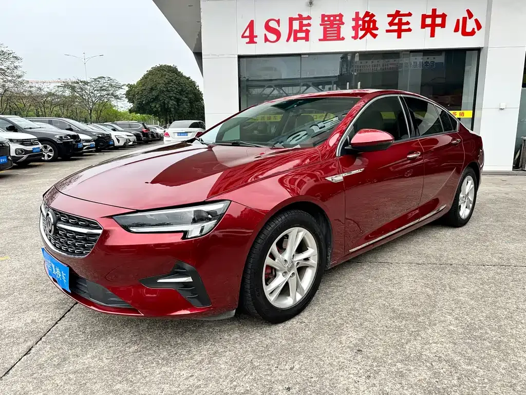 Buick Regal — фото 1