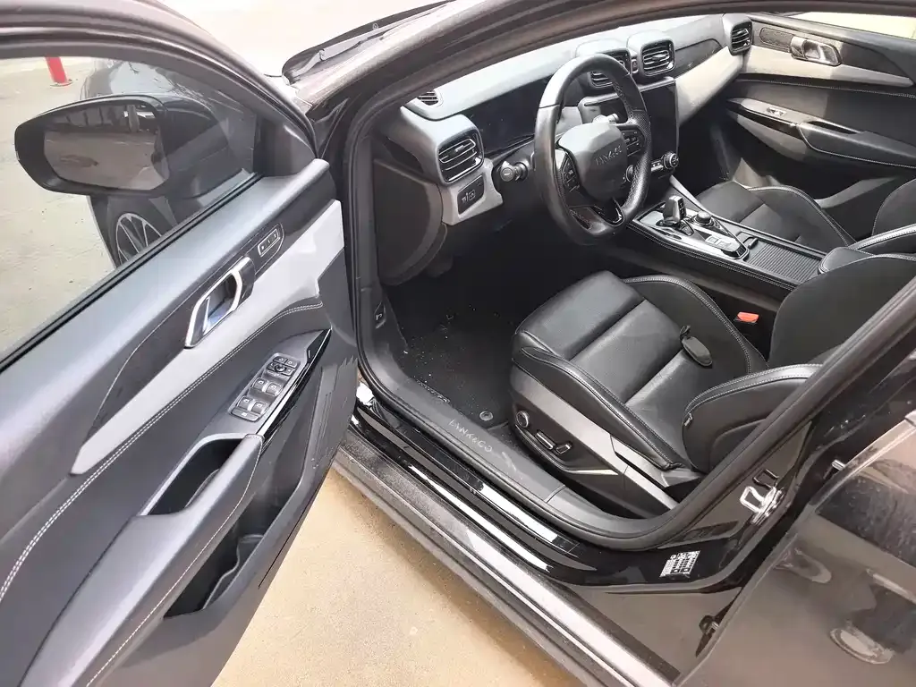 Lynk & Co 03 2022 из CN, фото 10