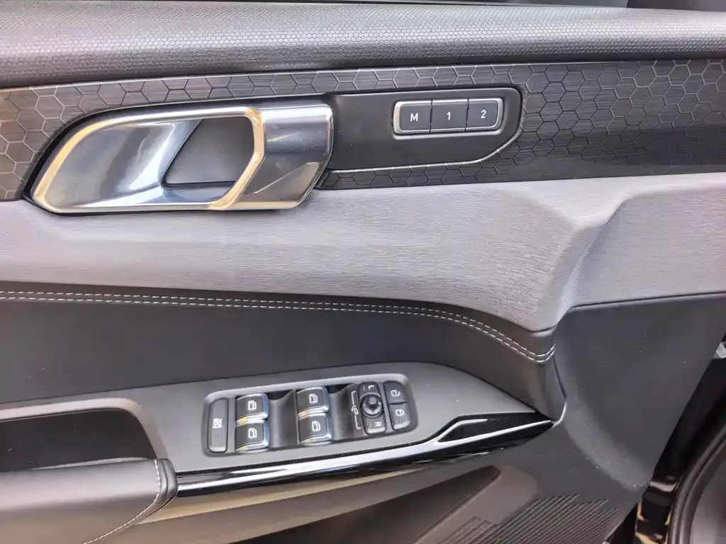 Lynk & Co 03 2022 из CN, фото 6