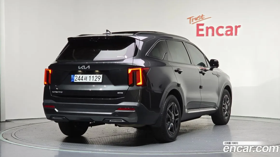 Kia Sorento — фото 5