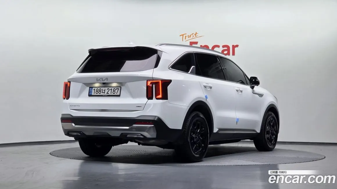 Kia Sorento — фото 3