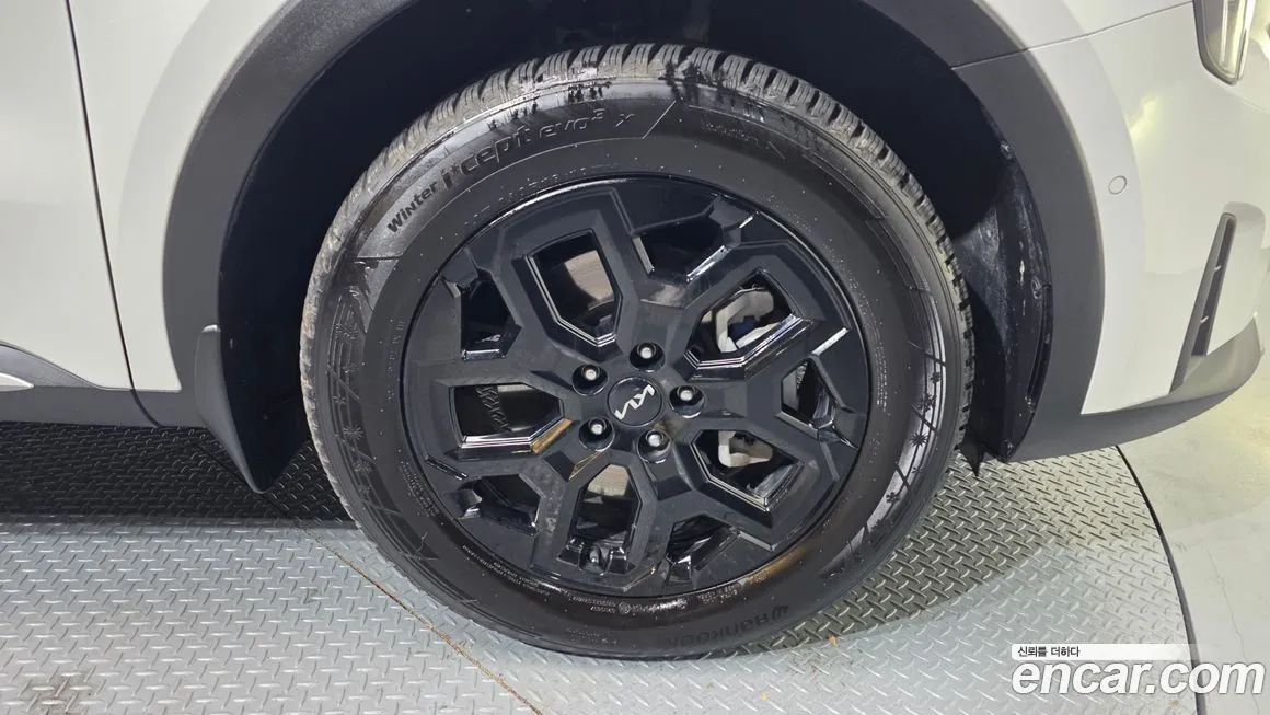 Kia Sorento — фото 7