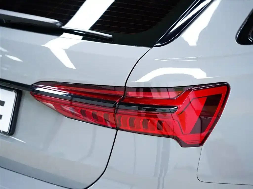 Audi RS 6 2021 из CN, фото 4