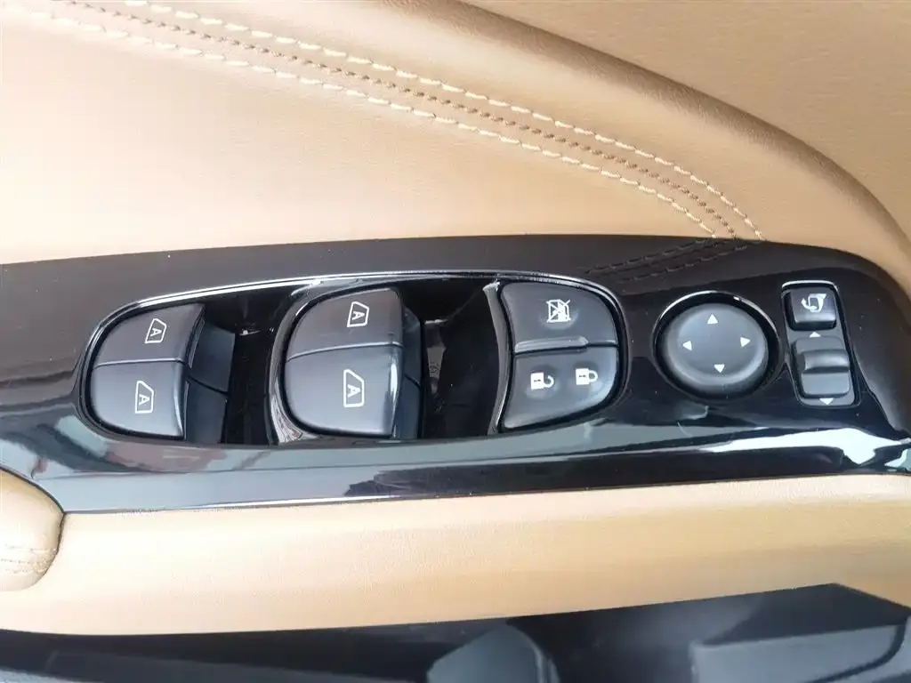 Nissan Teana — фото 2
