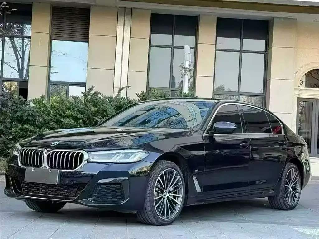 BMW 5 Series — фото 5