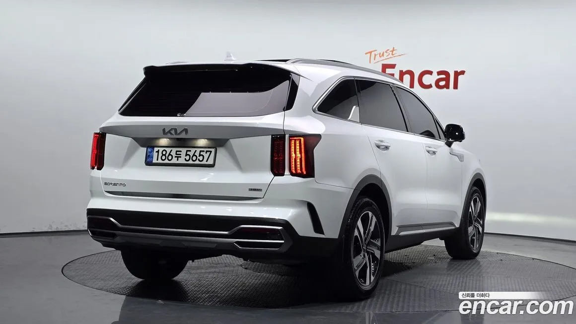 Kia Sorento — фото 3