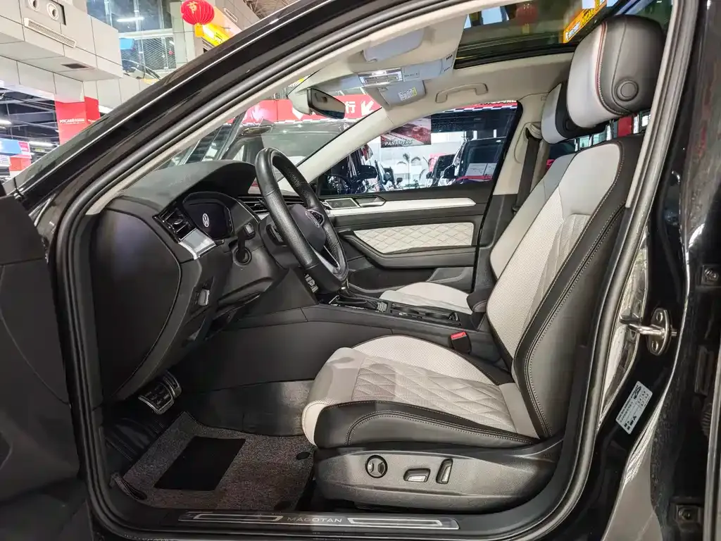 Volkswagen Magotan 2023 из CN, фото 5