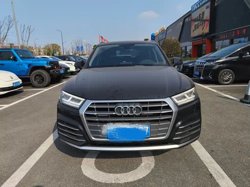 Audi Q5L 2021 из CN, фото 10