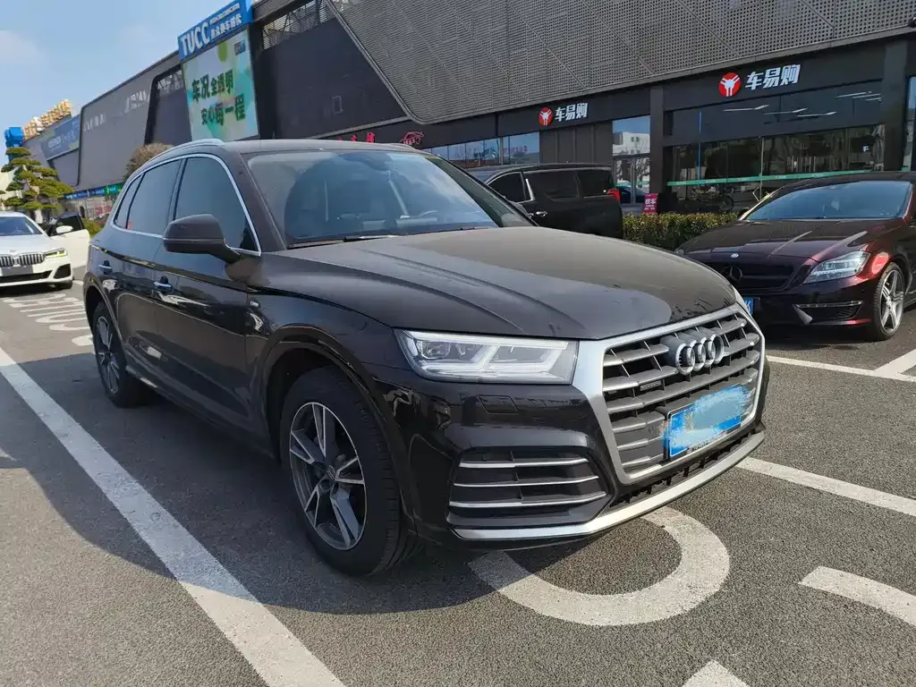 Audi Q5L 2021 из CN, фото 8