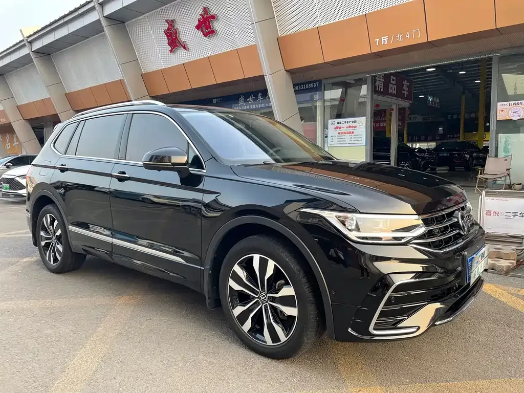 Volkswagen Tiguan L 2024 из CN, фото 1