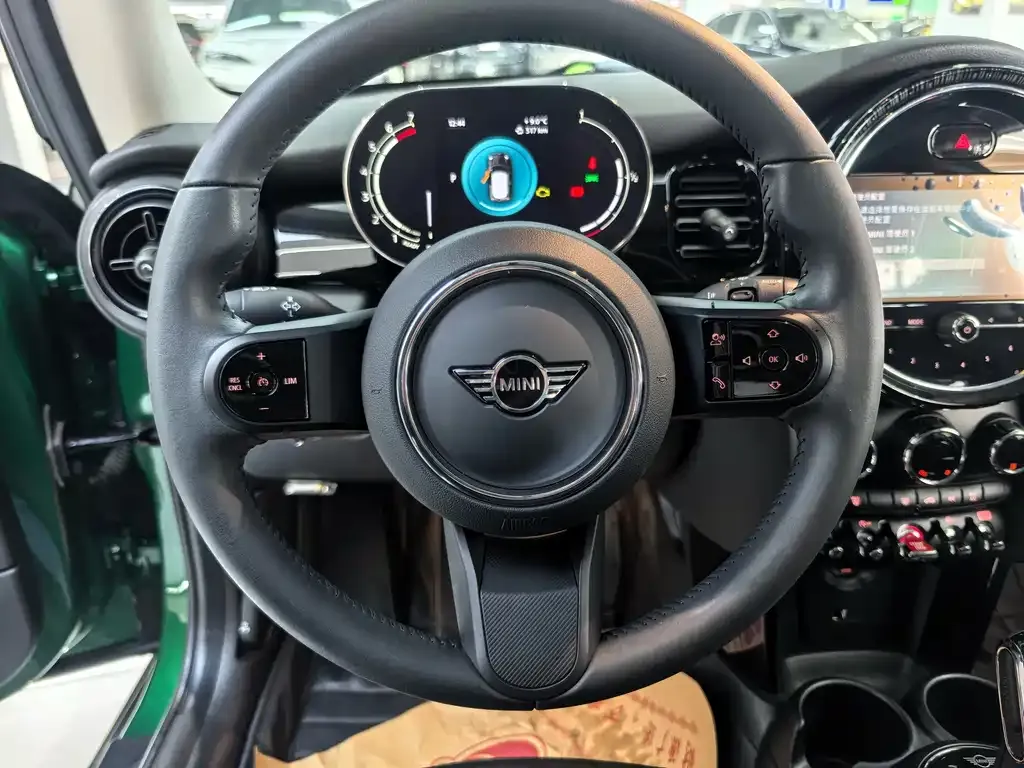 MINI Cooper (3-door) 2024 из CN, фото 9