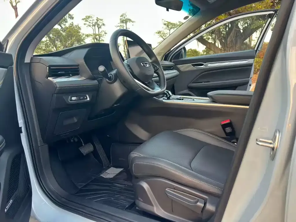 Geely L HiP 2025 из CN, фото 3