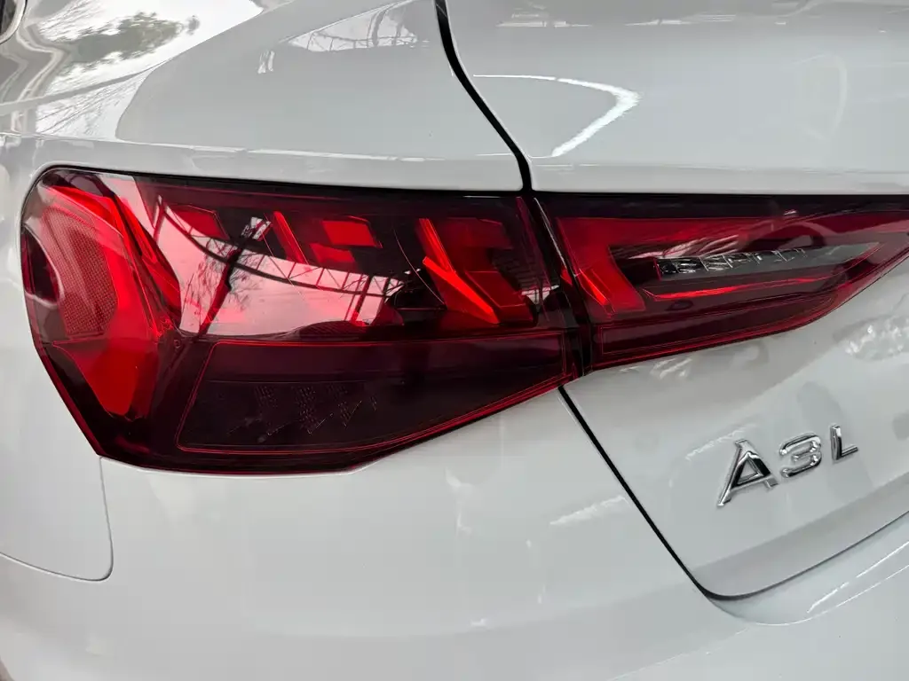 Audi A3 — фото 2