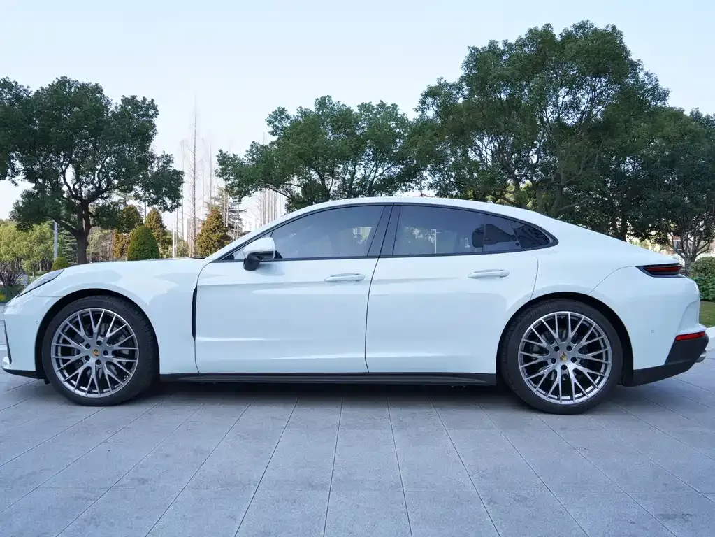 Porsche Panamera — фото 9