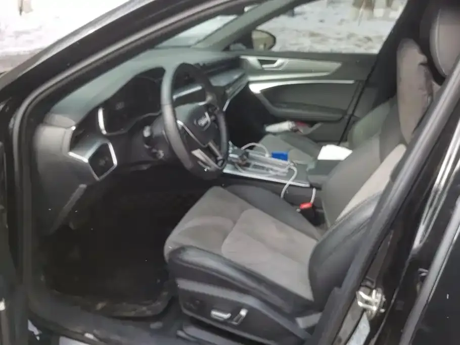 Audi A6L 2023 из CN, фото 2