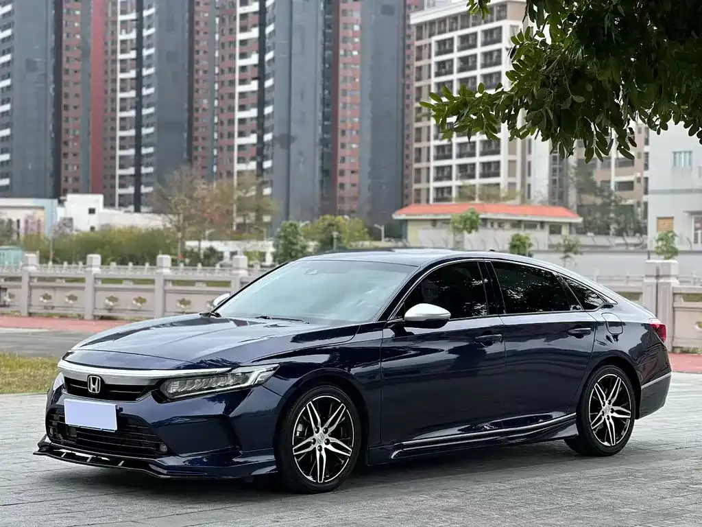 Honda Inspire — фото 1